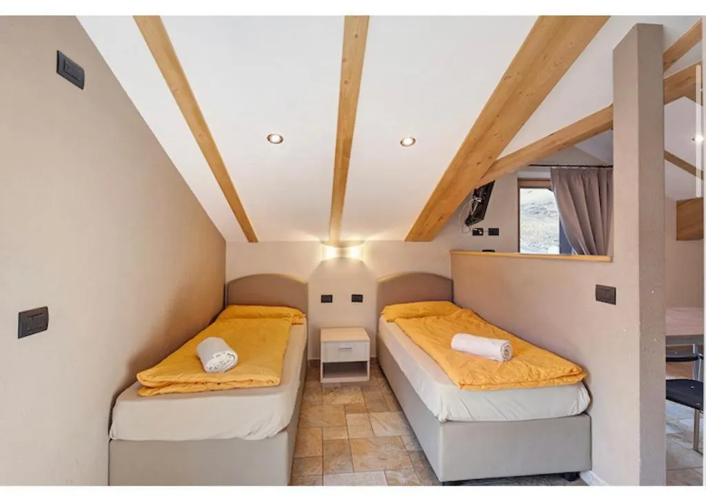 Casa Da Claudia Apartment Livigno Italy