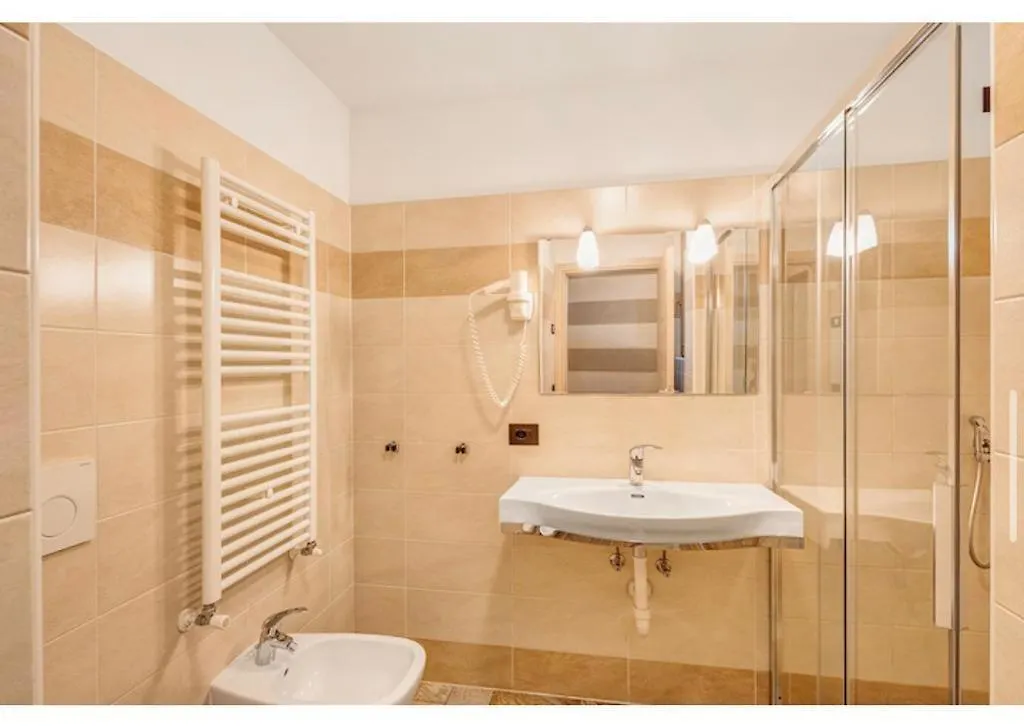 Casa Da Claudia Apartment Livigno Italy